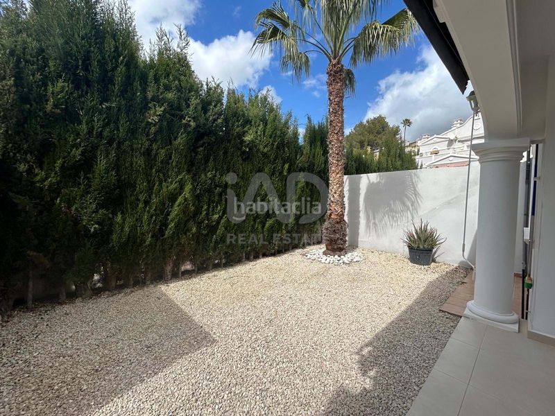 Foto 9412f39a-600c-478d-ba27-60326910a574. Casa aparellada amb calefacció aparcament piscina a Calp