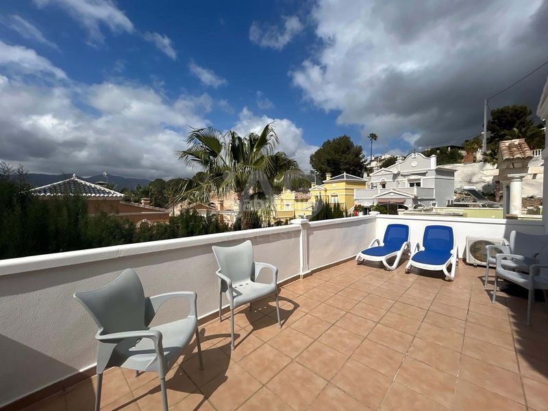 Foto bde517dc-e25c-46ea-9e11-292af2094e17. Casa aparellada amb calefacció aparcament piscina a Calp