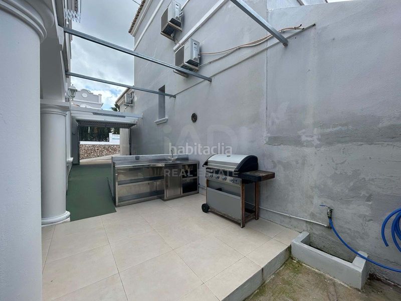 Foto f3087310-3137-44a9-abe9-b376771616bd. Casa aparellada amb calefacció aparcament piscina a Calp