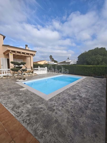 Foto 4c71c772-c7d0-4e82-8a13-793ababd1fb2. Xalet amb piscina a Calafat Ametlla de Mar (L´)