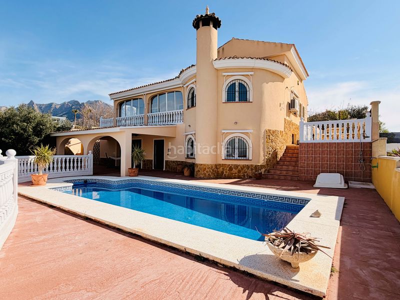 Foto 3b88e6cc-423b-4bfb-8e0f-fd0b11414f42. Chalet en Busot