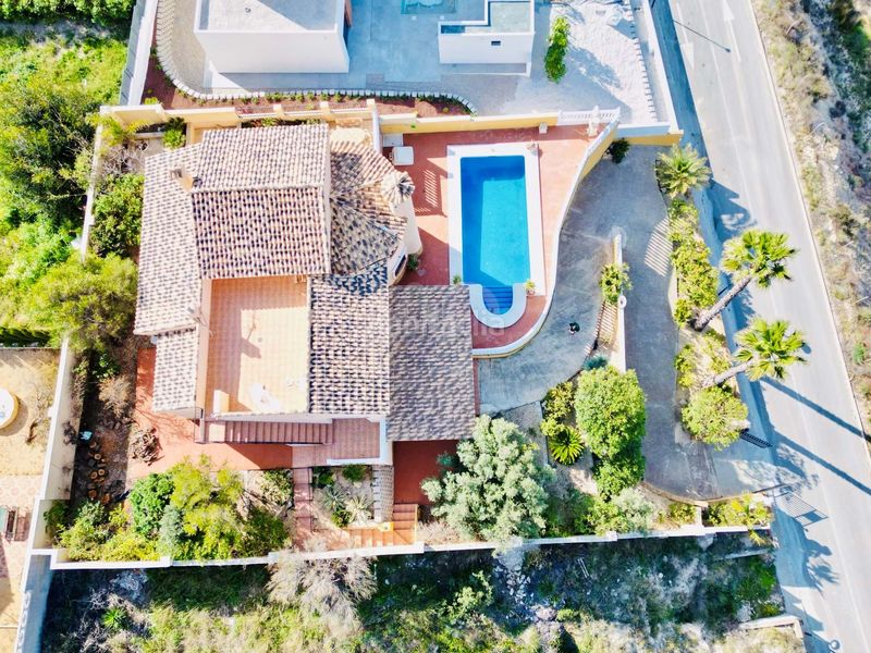 Foto d01f9137-3b64-491a-9aca-ac61d68160e1. Chalet en Busot