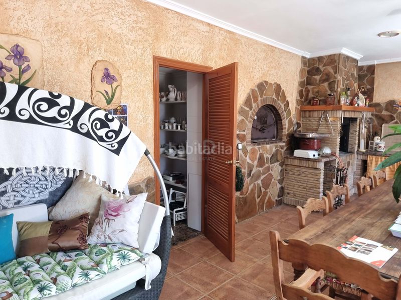Foto 339ff294-b588-4bdd-a182-da3bd2c2b416. Xalet amb piscina a Sax