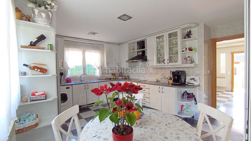 Foto cedee7a5-7aa8-4384-ad36-b4ed067374a8. Casa amb calefacció aparcament piscina a Meco pueblo Meco