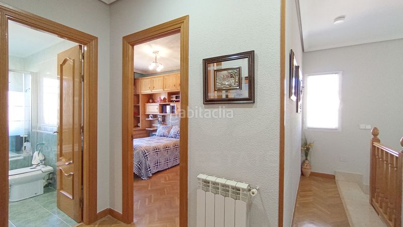 Foto f4c67a40-ac12-487a-8335-557b3c39c451. Casa amb calefacció aparcament piscina a Meco pueblo Meco
