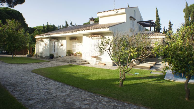 Foto 977751d4-c824-4bd0-9303-8312048adb70. Xalet amb piscina a Barbate Barbate