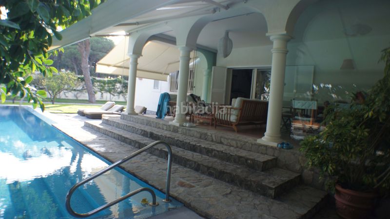 Foto a11bf648-df42-4c17-a77c-35bb7fc70c92. Xalet amb piscina a Barbate Barbate