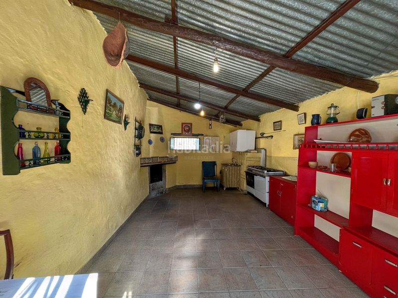 Foto 57323904-f0e9-4383-ba99-e26761b8e4c0. Finca rústica a avenida del puente a Nava (La)