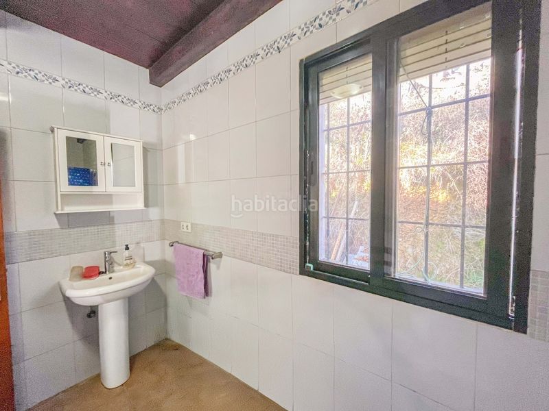 Foto 423f602f-99ec-4bdc-b3cf-681f5f1967d9. Finca rústica en avenida del puente en Nava (La)