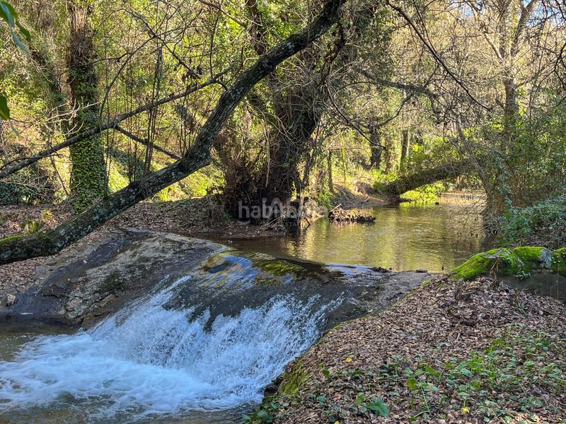 Foto 7af311b2-c9ff-4189-a436-0730d63410b5. Finca rústica en avenida del puente en Nava (La)