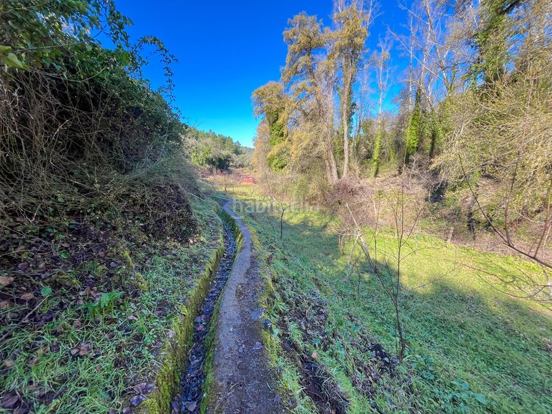 Foto 925a8402-8c4d-4ade-b28c-18a115efc9e6. Finca rústica en avenida del puente en Nava (La)