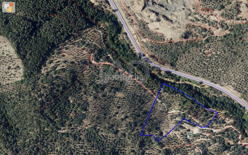 Foto db96680b-a667-4217-9b79-19e4d5790849. Finca rústica en avenida del puente en Nava (La)