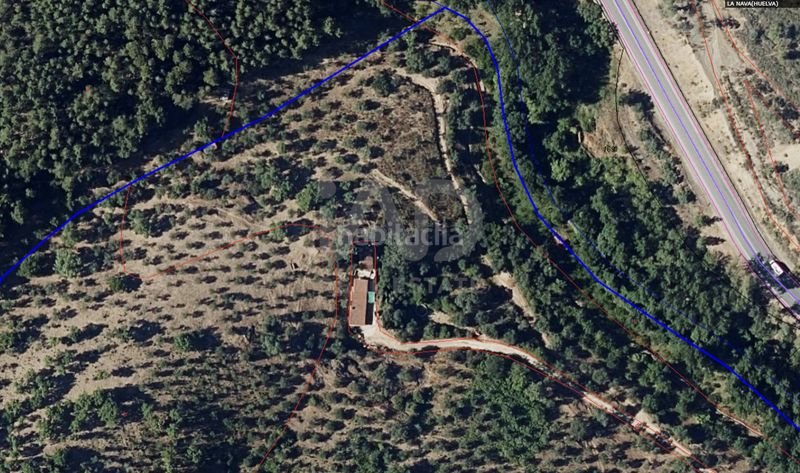 Foto f184eb24-6ee6-4d8e-a14b-9b5ad9f98a1f. Finca rústica en avenida del puente en Nava (La)