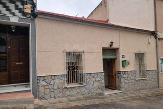 Édifice à Desamparados - Hurchillo - Torremendo