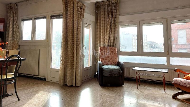 Foto f58db737-fbe6-48c7-b49c-8e02f29dd581. Pis amb calefacció a Cervera