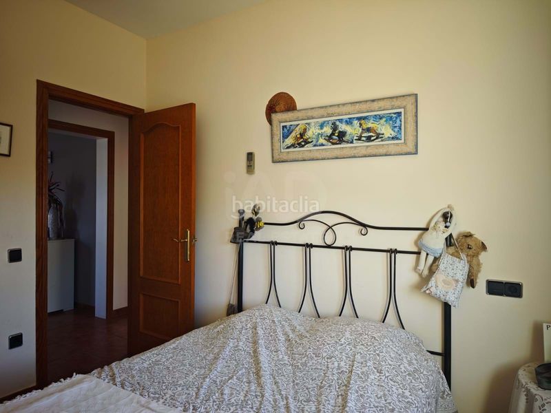 Foto 1082e24a-8ffb-4859-bc3b-cee90cef4501. Casa amb calefacció aparcament a Centre Miami Platja