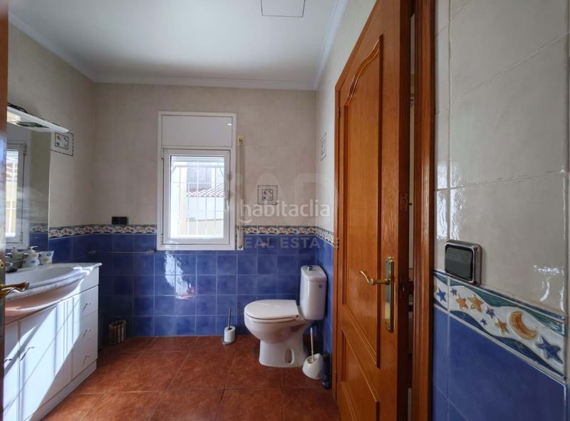 Foto 377a0806-20e9-43f8-b2c7-d716d73f6376. Casa amb calefacció aparcament a Centre Miami Platja