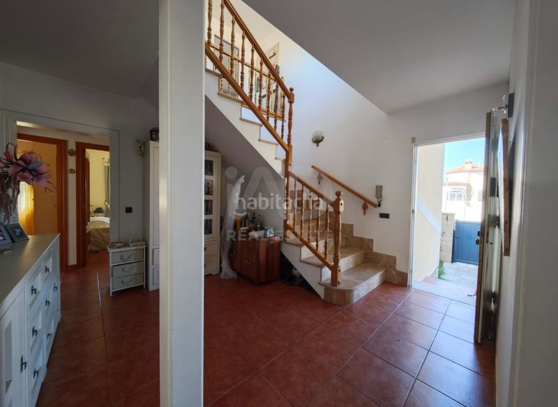 Foto 70b0b616-4027-4ccb-adf4-e81bef72721b. Casa amb calefacció aparcament a Centre Miami Platja