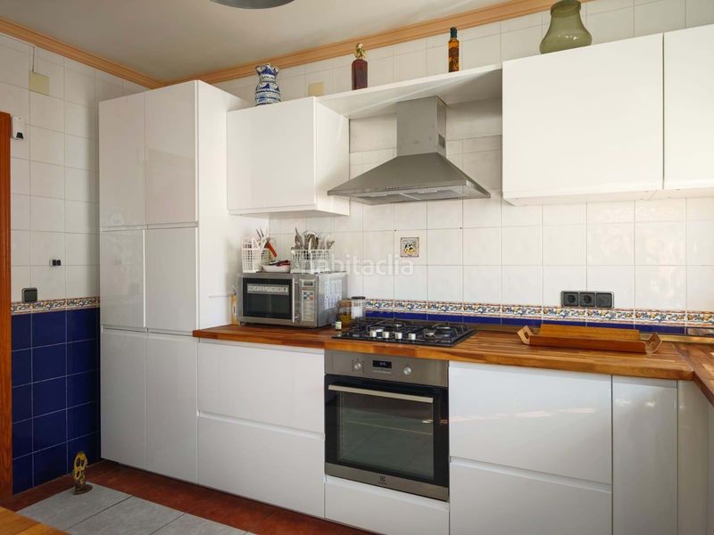 Foto d6bbaa31-e61c-4683-a81b-8ddaeb494b1e. Casa amb calefacció aparcament a Centre Miami Platja