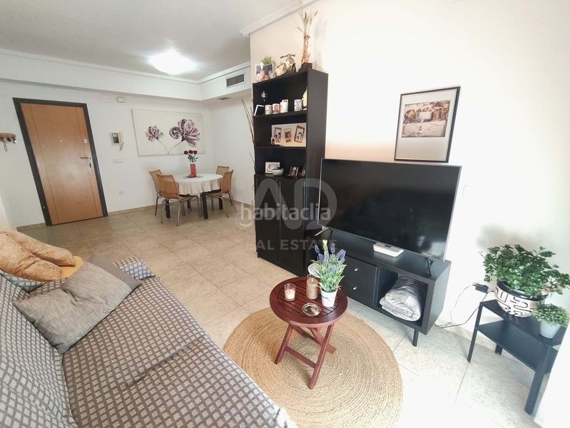 Foto 01425565-d3ea-47cb-8e7e-5850d8a287f6. Pis amb piscina a San Jorge