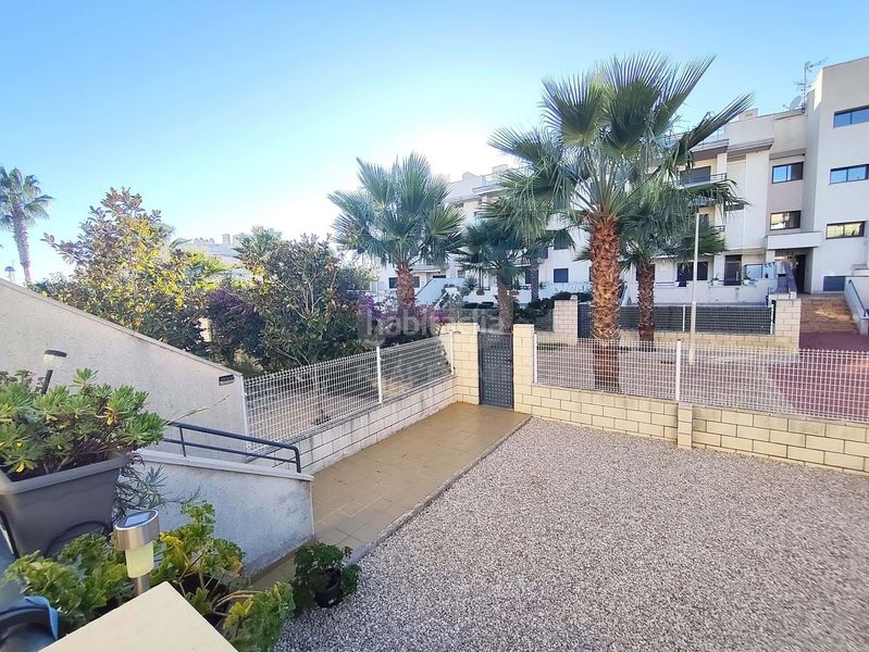 Foto 9095f12a-699c-4052-a17f-e8357f2df6ca. Pis amb piscina a San Jorge