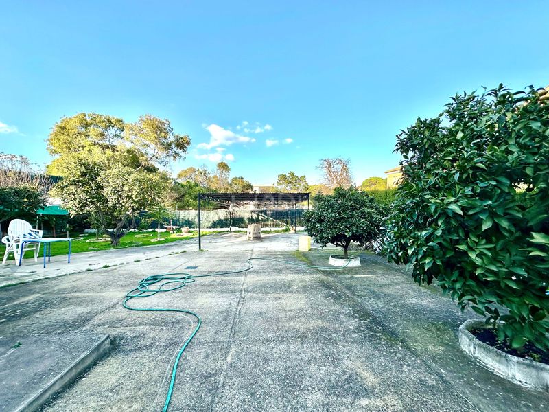 Foto 1c03dd3b-8f6d-4854-9153-84f2a130f5a9. House with heating parking in Lepe