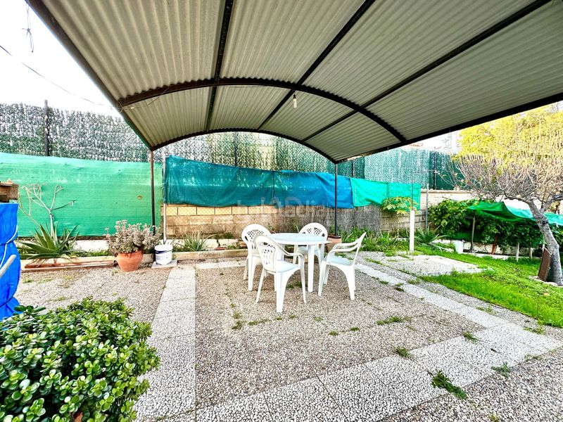 Foto 235d94c2-4245-4bd1-b2a6-666513283dc4. House with heating parking in Lepe