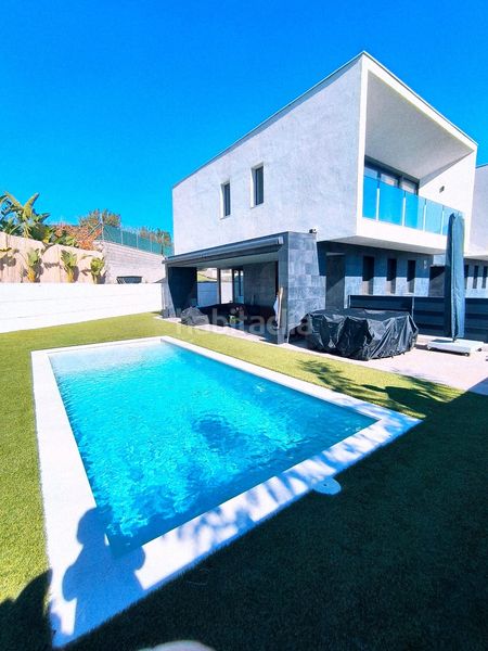 Foto 651e93ac-3508-4cdf-a4fd-027d924d6e87. Casa amb aparcament piscina a Roda de Barà