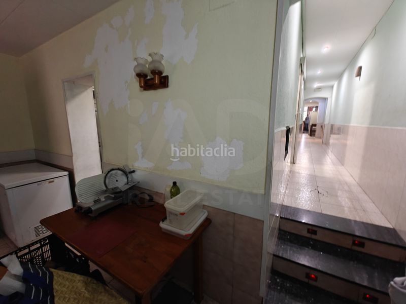 Foto ab6ee8cb-976b-4cb7-9ebc-781dba03bf26. Local comercial a La Nova Esquerra de l´Eixample Barcelona