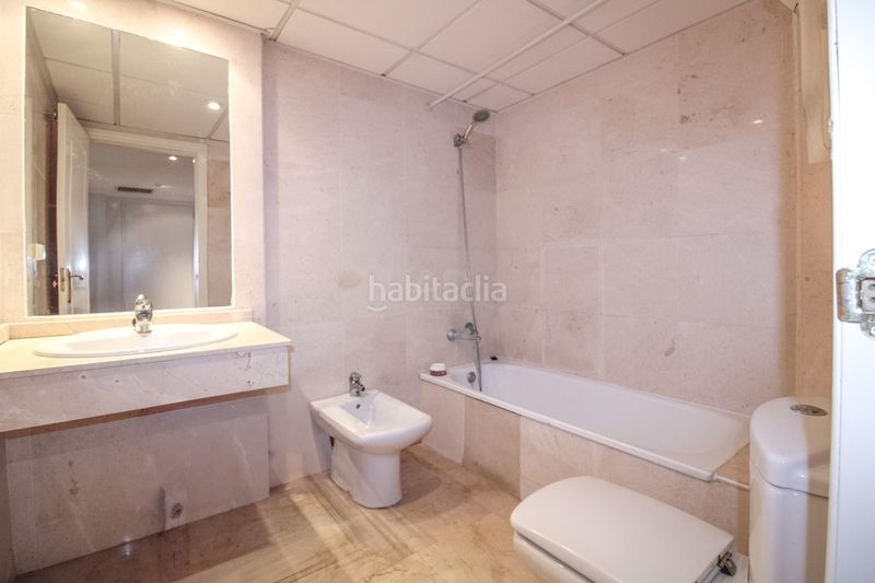 Foto 582b967d-5fa7-42b4-9338-5a7d1cead1a6. Piso en Río Real Marbella