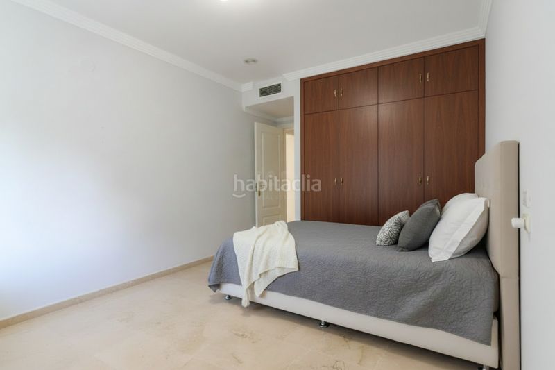 Foto 5a0a4aaf-c736-4180-b6c2-00760278b8c8. Piso en Río Real Marbella
