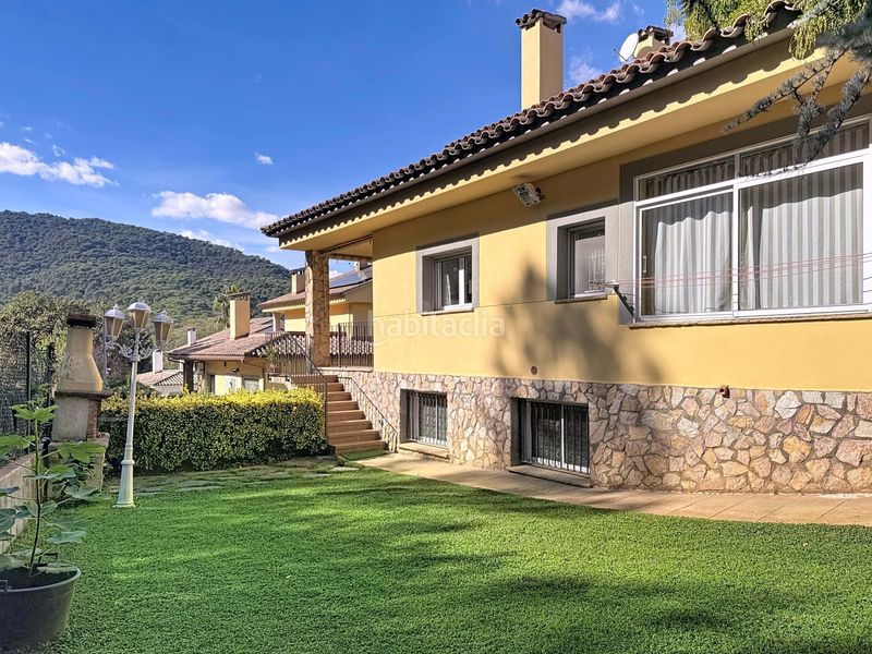 Foto 0b21f033-3195-4a5b-af50-4fde09687854. Casa amb calefacció aparcament piscina a Vallromanes