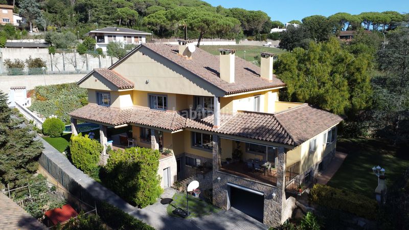 Foto be812815-b759-4691-85fe-7d539e0fa7cf. Casa amb calefacció aparcament piscina a Vallromanes
