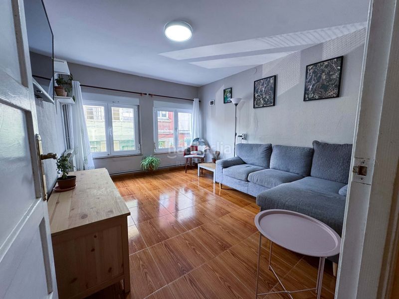 Foto 0b0bd498-4863-4887-a01f-61ff658d6ffe. Casa aparellada amb calefacció a Grado