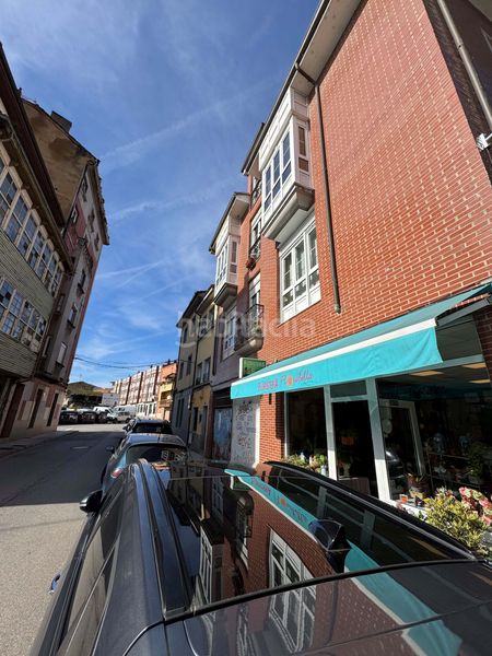 Foto 13721516-1678-4337-9911-4961bc12418d. Casa aparellada amb calefacció a Grado