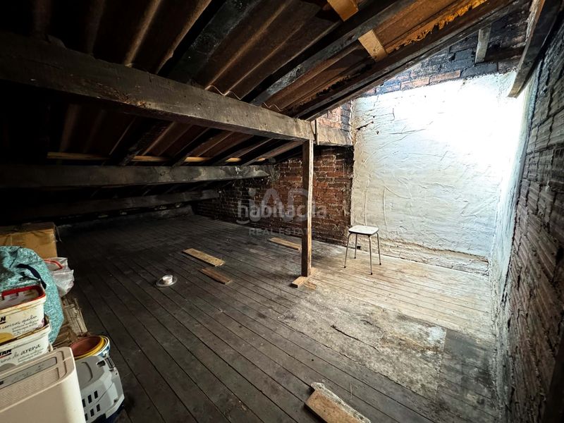 Foto 94fa7988-8093-4836-a08c-972111cae9d0. Casa aparellada amb calefacció a Grado