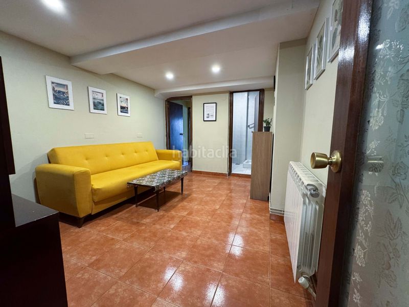 Foto d5f0c840-e80a-47b7-b428-34d6ad0789c0. Casa aparellada amb calefacció a Grado