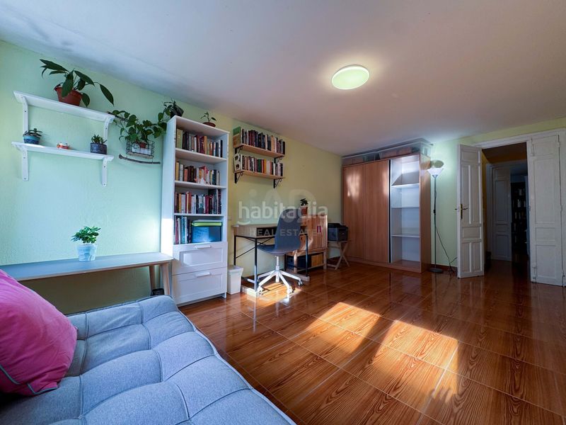 Foto e99e500e-d965-44bf-8804-6fd257d94f72. Casa aparellada amb calefacció a Grado