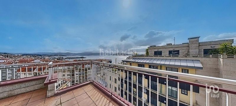 Foto cefca0c6-1901-4207-aa39-842bd5f958ae. Àtic amb calefacció aparcament a Sanxenxo pueblo Sanxenxo