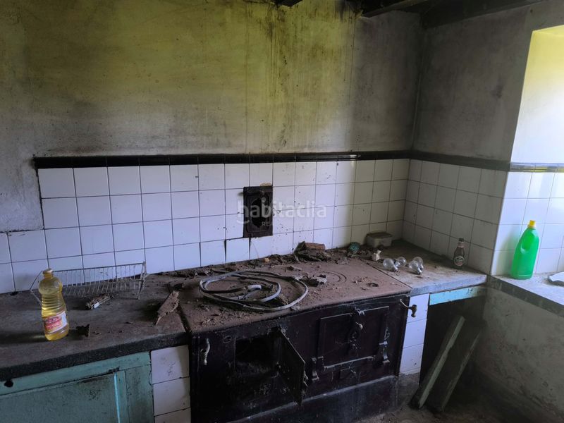 Foto 3a0ee8d4-9694-44ef-b48e-7bd1aa447747. Casa aparellada amb calefacció a Cedeira