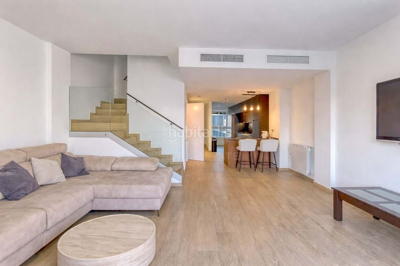 Foto 1c36fb90-b640-4af1-892f-79e7b50f062b. Casa aparellada amb calefacció piscina a Centro Mutxamel