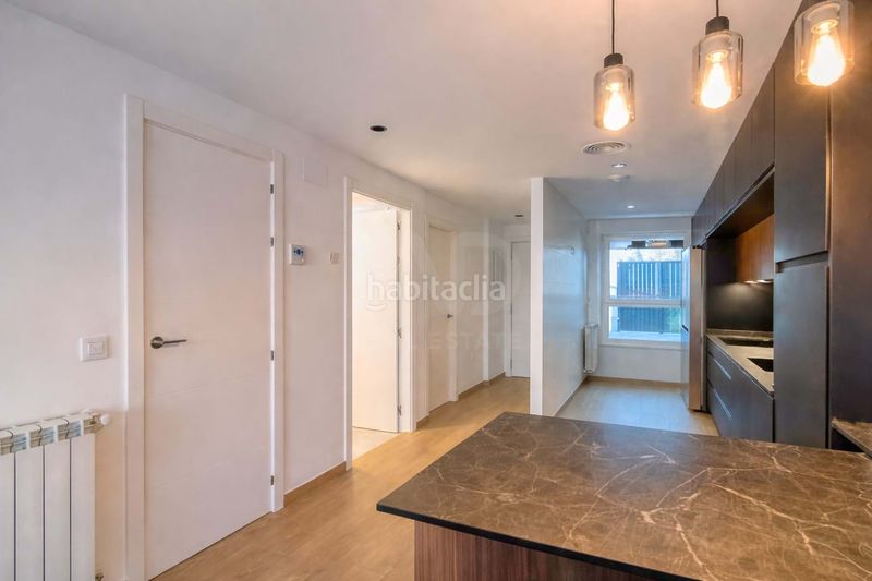 Foto 4e6c85aa-5c74-455e-8af3-76da373cce58. Casa aparellada amb calefacció piscina a Centro Mutxamel