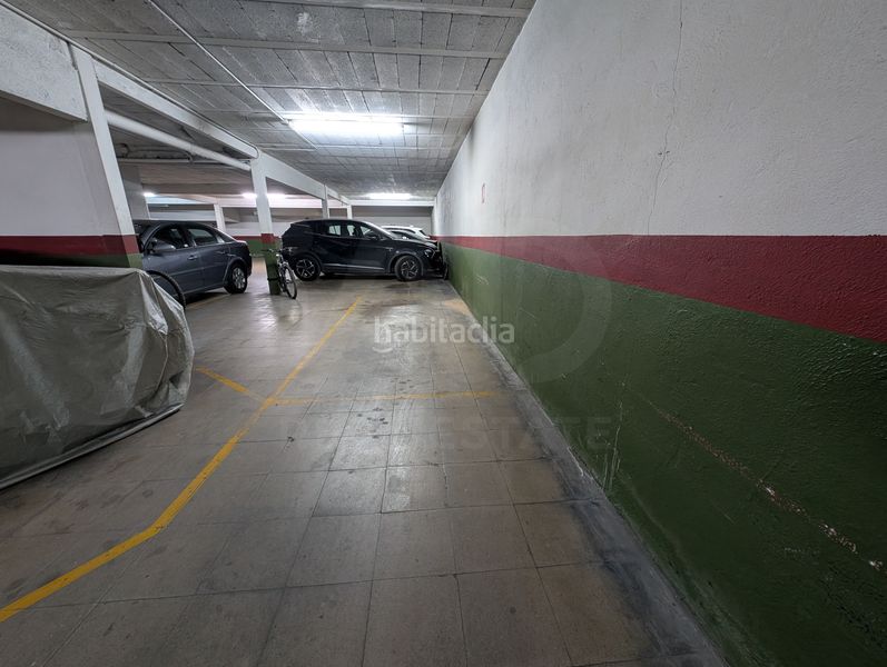 Foto a88b1602-6ef7-44a9-8c1a-7cbf301c6503. Aparcament cotxe a Centre Masnou (El)