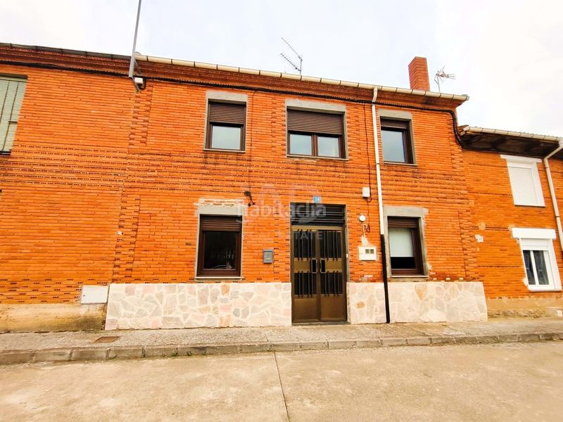 Foto 0e6e26cb-3c4d-4d05-a0d5-b55936dcf29c. Edificio in Santa María de la Isla