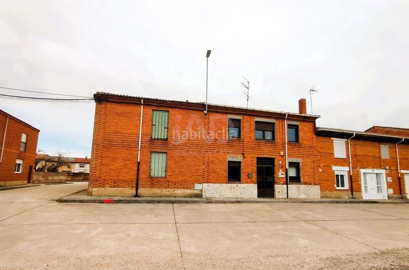 Foto 6079b5e8-e572-4f2a-abbb-35f3cfac9d5c. Edificio in Santa María de la Isla