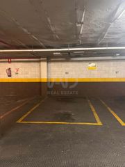 Car parking in Estrella