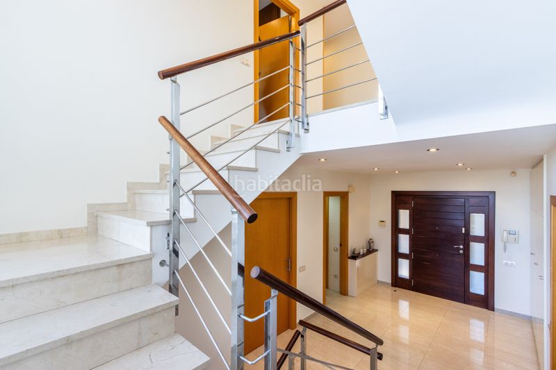 Foto c36a8040-e431-4b6d-860f-7c1e05adbec3. Casa amb calefacció aparcament piscina a Can Parellada Terrassa