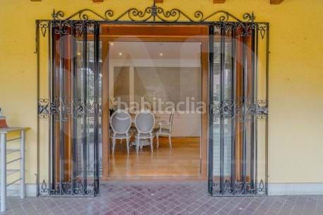 Foto 93cee59b-a9b1-4ad4-8f36-cbeba75c84e5. Chalet en Puerta Bonita Madrid