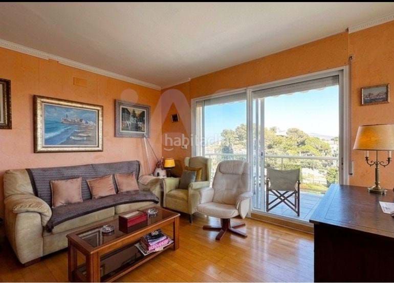 Foto a7a548a5-e3fb-4fe6-87ce-f01f3c0d70cc. Piso en Vallpineda-Santa Bàrbara Sitges