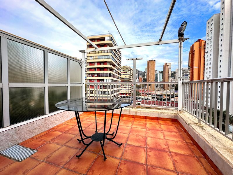 Foto 6b4a6c7e-d6f5-46a0-899d-b916df57709a. Àtic amb calefacció a Playa Levante Benidorm